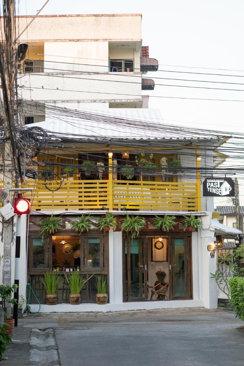 Past Tense Hostel Chiang Mai Zewnętrze zdjęcie