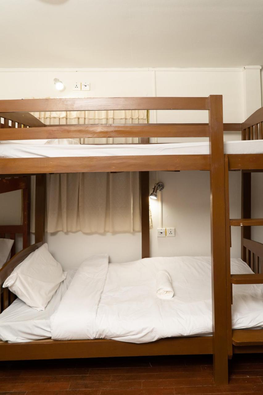Past Tense Hostel Chiang Mai Zewnętrze zdjęcie