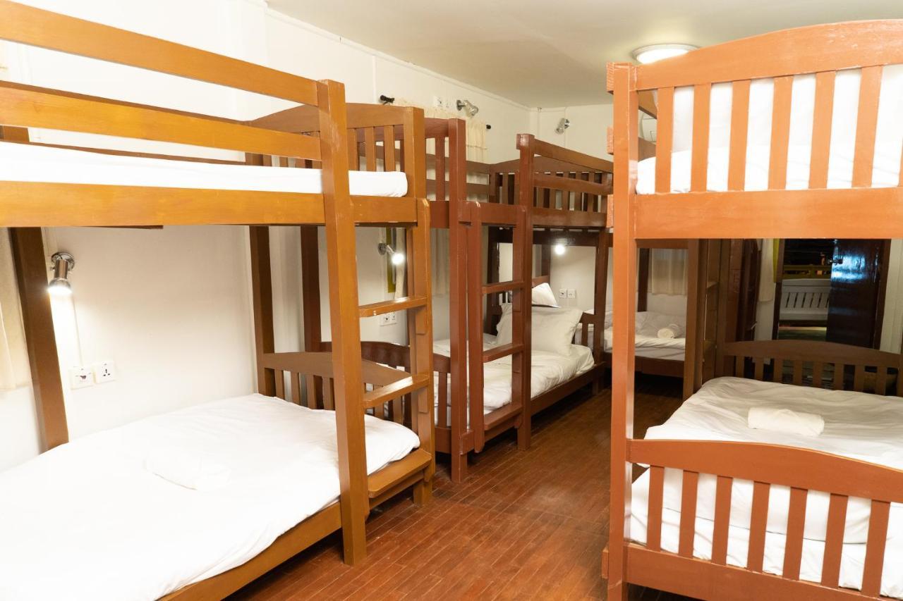 Past Tense Hostel Chiang Mai Zewnętrze zdjęcie